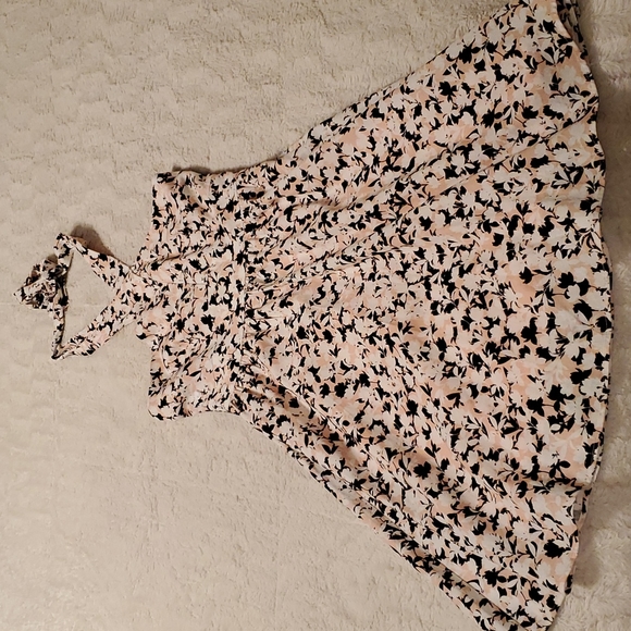 BCBGMaxAzria Dresses & Skirts - NWT BCBG MAXAZRIA dress